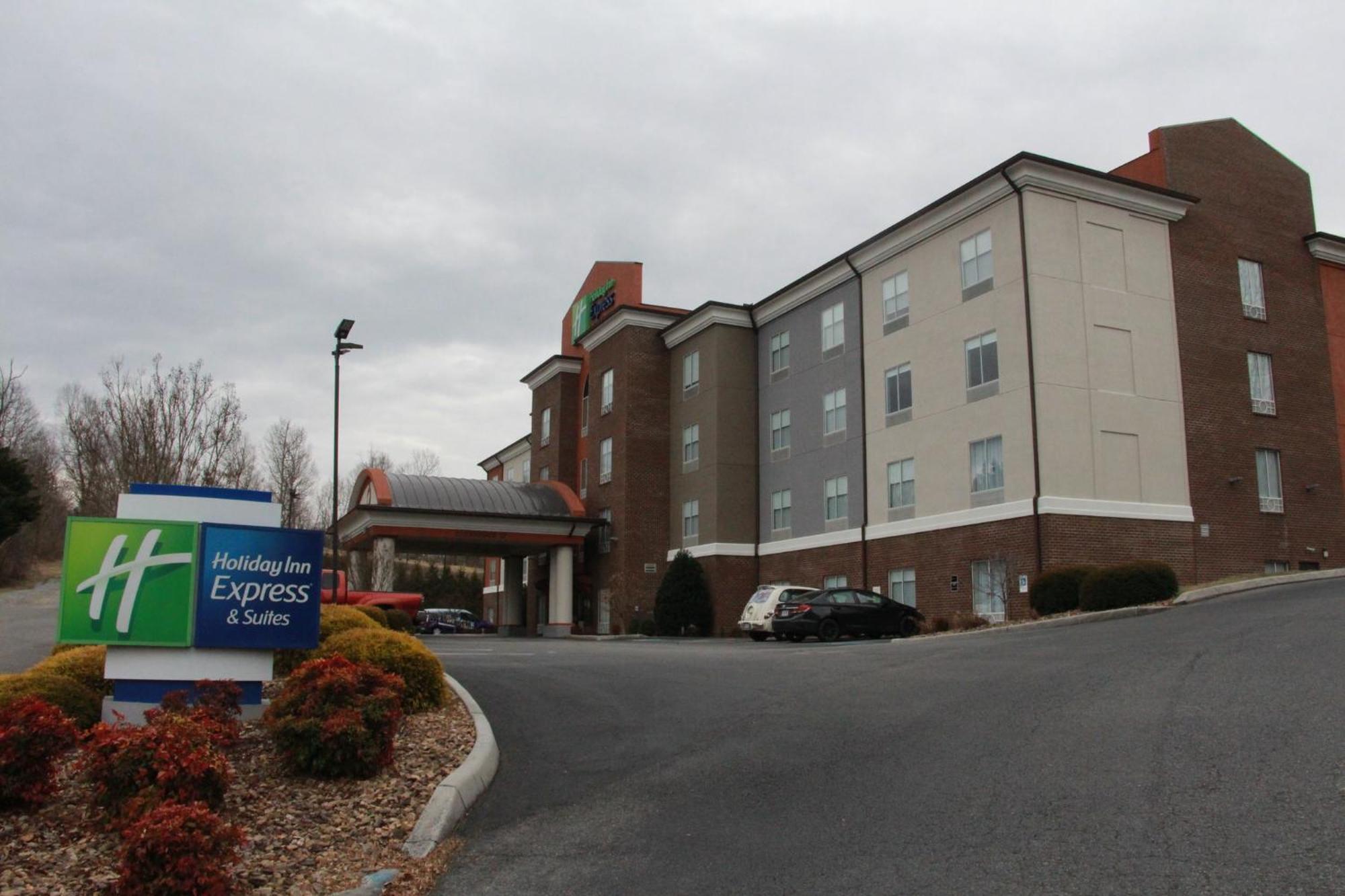 Holiday Inn Express & Suites Wytheville By Ihg Extérieur photo