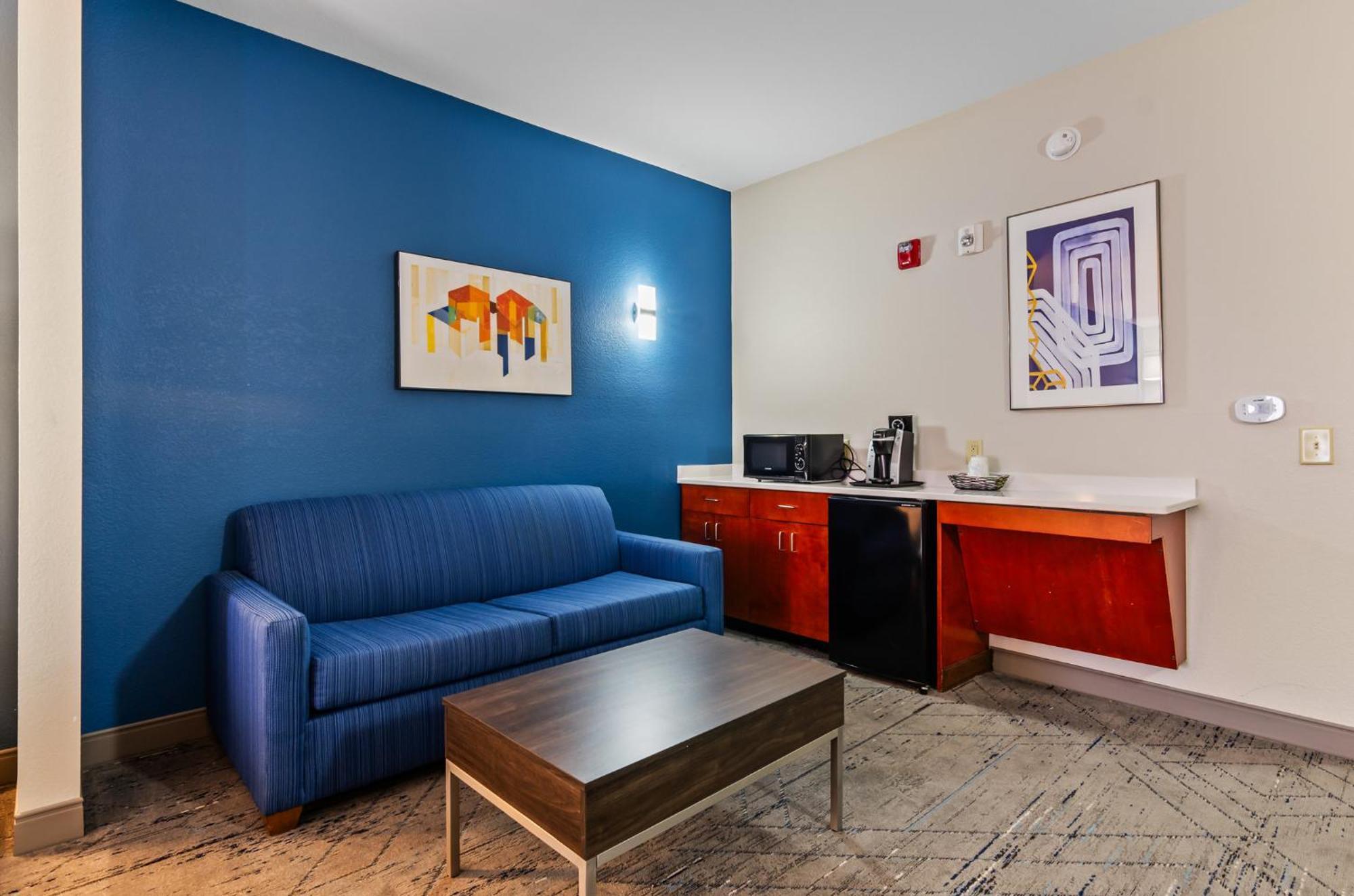 Holiday Inn Express & Suites Wytheville By Ihg Extérieur photo