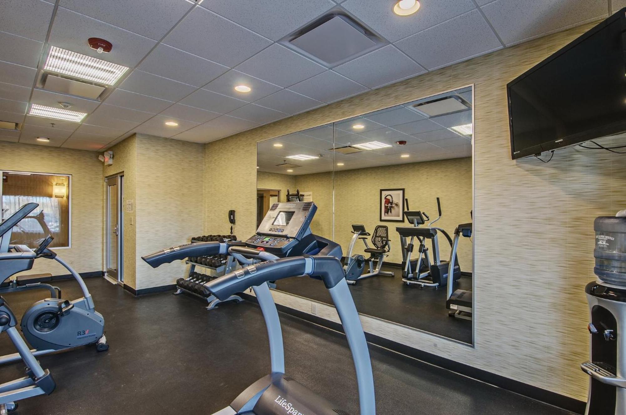 Holiday Inn Express & Suites Wytheville By Ihg Extérieur photo